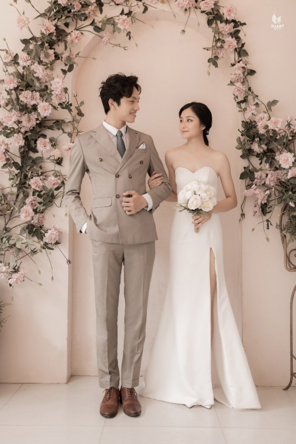 Studio HongKong Wedding – Áo Cưới Đà Nẵng